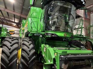 2025 John Deere S7 800