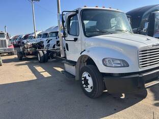 2015 Freightliner BUSINESS CLASS M2 106