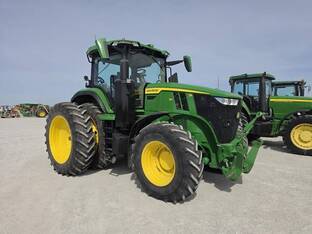 2021 John Deere 7R 210