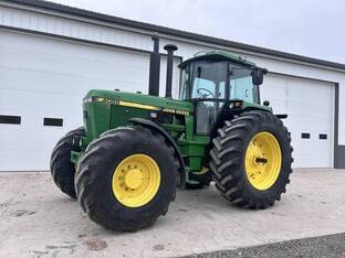 John Deere 4055
