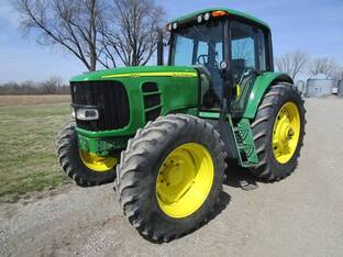 2003 John Deere 7320