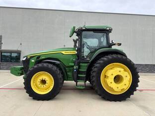 2022 John Deere 8R 370
