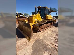 2023 Komatsu D71PX-24