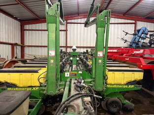2005 John Deere 1770NT