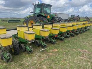 2006 John Deere 1720