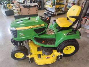 2022 John Deere X730