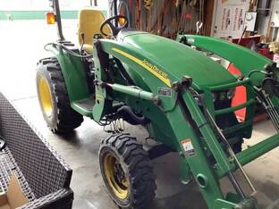 2005 John Deere 3520