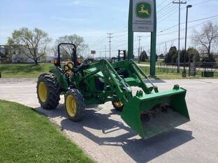 2022 John Deere 5075E