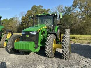 2023 John Deere 8R 250