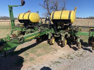 2001 John Deere 1760NT