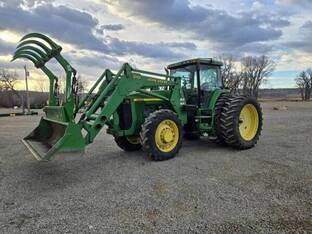 1999 John Deere 8200