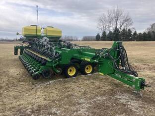 2022 John Deere DB60