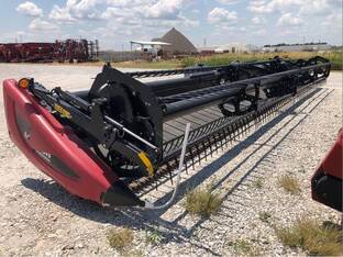 2018 MacDon Industries FD75S