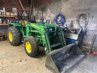 2010 John Deere 5065E