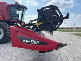 2015 MacDon Industries FD75S
