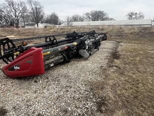 2015 MacDon Industries FD75