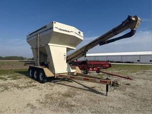 2014 Unverferth 3750