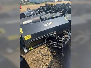 2022 JCB 332/L4027