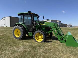 2023 John Deere 5075E