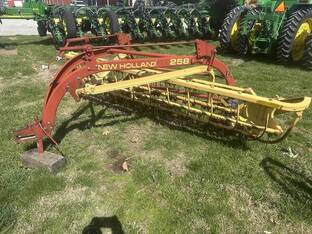 New Holland ROLABAR 258