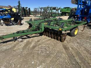 1998 John Deere 714