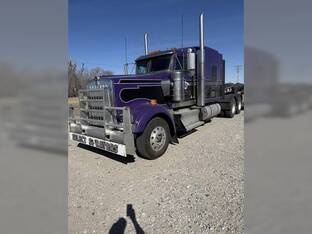 2019 Kenworth W900L