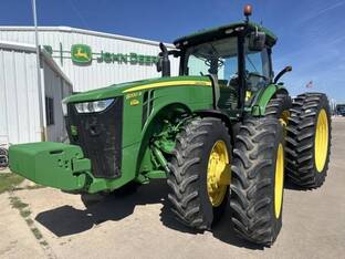 2015 John Deere 8320R