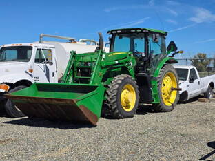2016 John Deere 6155R