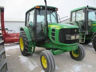 John Deere 6330