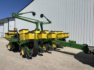 John Deere 1760