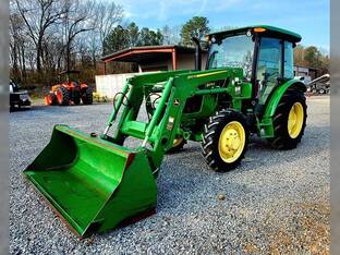 2019 John Deere 5075E