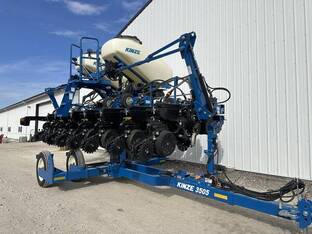 2024 Kinze 3505