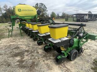 2021 John Deere 1725