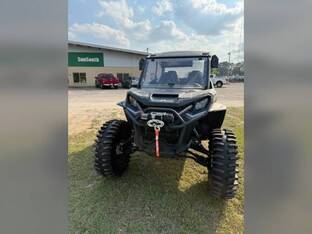 2024 can-am Maverick XMR 1000