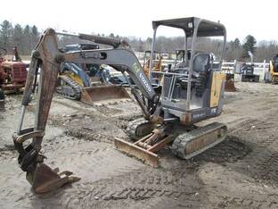 2010 Volvo EC20C