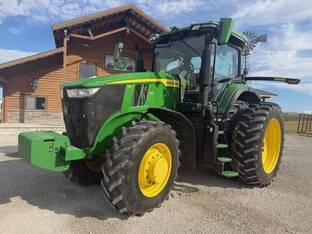 2022 John Deere 7R 210