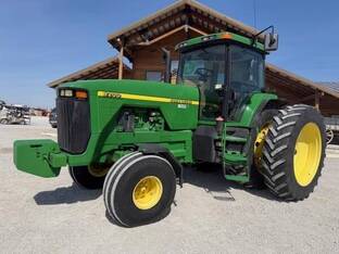 1999 John Deere 8200