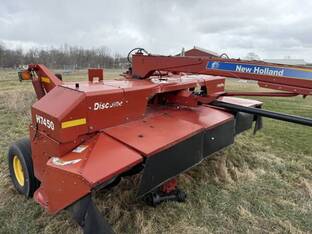 2010 New Holland H7450