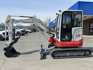 2025 Takeuchi TB335R