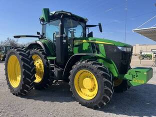 2025 John Deere 7R 210