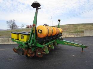 2000 John Deere 1750