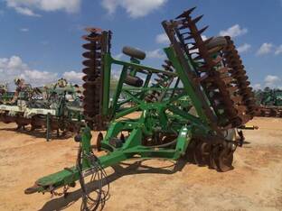 2013 John Deere 2620