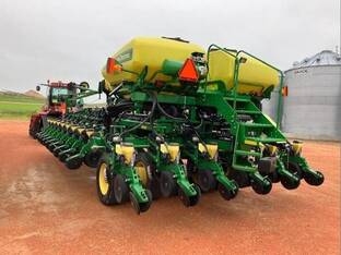 2012 John Deere DB60
