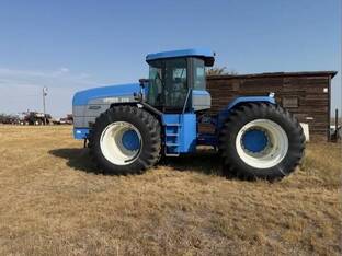 2002 Buhler Versatile 2310