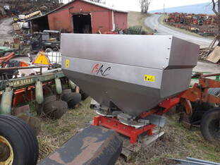 Broderson Fertilizer Spreader