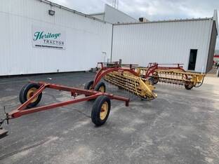1990 New Holland 260