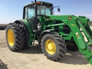 2012 John Deere 7130