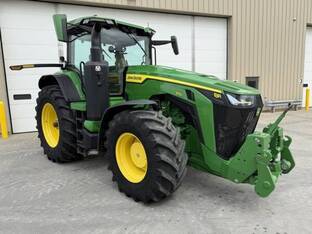 2023 John Deere 8R 370