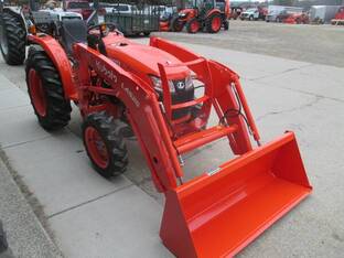 2011 Kubota L3800HST