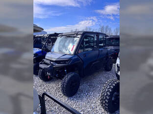 2026 Can-Am Defender MAX XT CAB HD11
